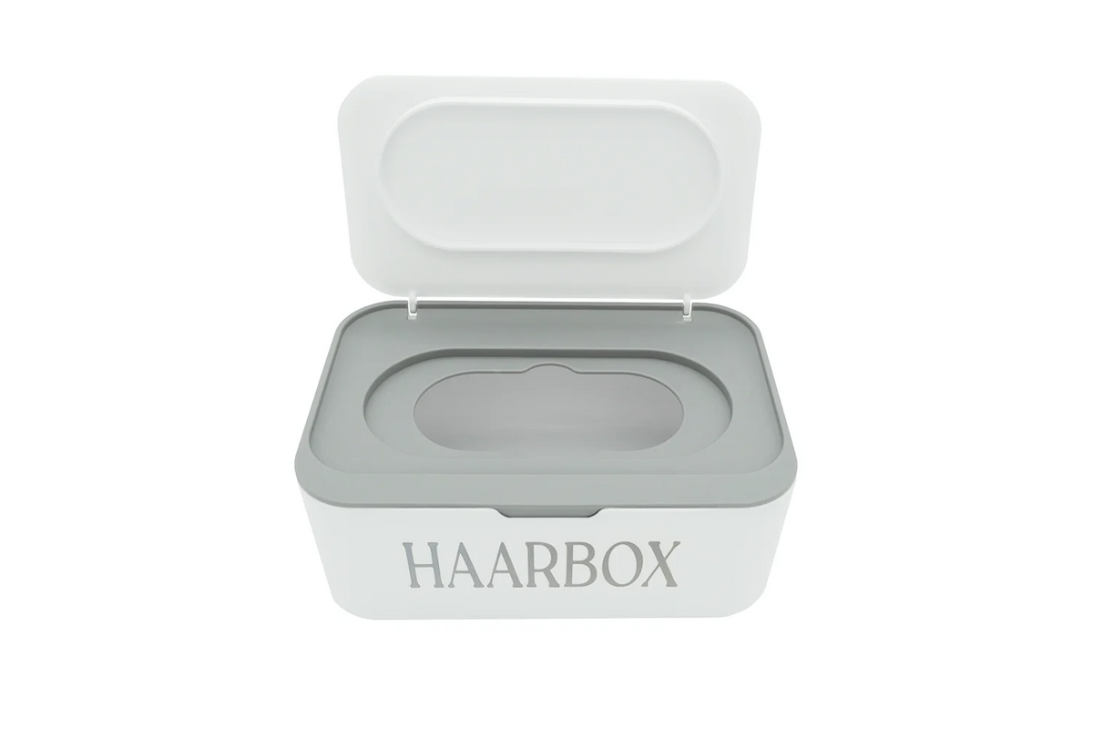 Haarbox zum Aufbewahren von Pferdehaaren mit geöffnetem Deckel