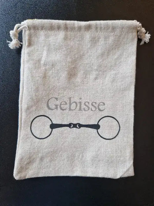 personalisiert, Pferdenamen, Reitsportartikel, Geschenk für Reiter, Pferde Reitsportfachgeschäft, Reitsportbedarf Ratingen, Mettmann, Düsseldorf, Pferdeliebhaber, Aufbewahrung Putzzeug, personalisierte Reitsportartikel, schlampermäppchen