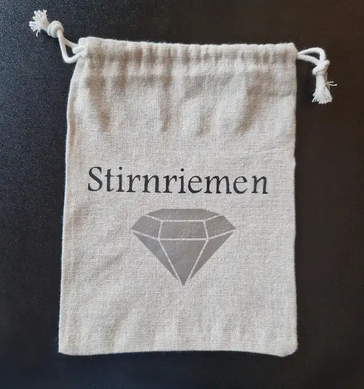 personalisiert, Pferdenamen, Reitsportartikel, Geschenk für Reiter, Pferde Reitsportfachgeschäft, Reitsportbedarf Ratingen, Mettmann, Düsseldorf, Pferdeliebhaber, Aufbewahrung Putzzeug, personalisierte Reitsportartikel, schlampermäppchen