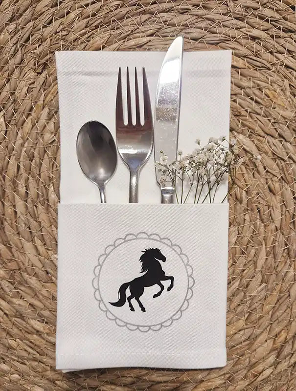 horsedesign, geschenk für pferdeliebhaber, pferdedesign, interior design pferde, pferdeprodukte, servietten mit pferdeaufdruck, reitsportartikel, geschenkidee reiter und pferd
