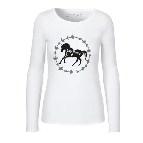 Pullover Pferdemotiv, Pferdepullover personalisiert, Pferdenamen, Reitsportartikel, Geschenk für Reiter, Pferde Reitsportfachgeschäft, Reitsportbedarf Ratingen, Mettmann, Düsseldorf, Pferdelebhaber, Reitpullover