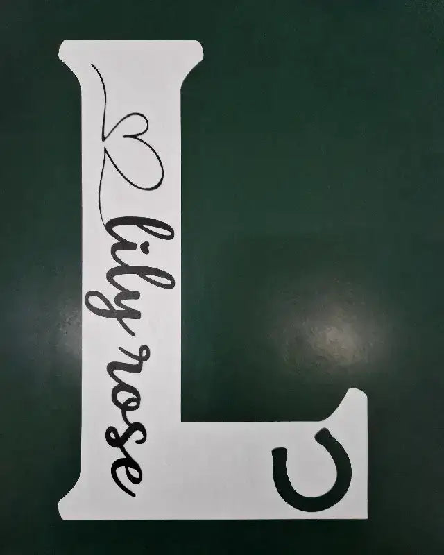 personalisiert, Pferdenamen, Reitsportartikel, Geschenk für Reiter, Pferde Reitsportfachgeschäft, Reitsportbedarf Ratingen, Mettmann, Düsseldorf, Pferdeliebhaber, personalisierte Reitsportartikel,  Aufkleber für Pferdeanhänger, Boxenschild, Pferdespind, Spindaufkleber