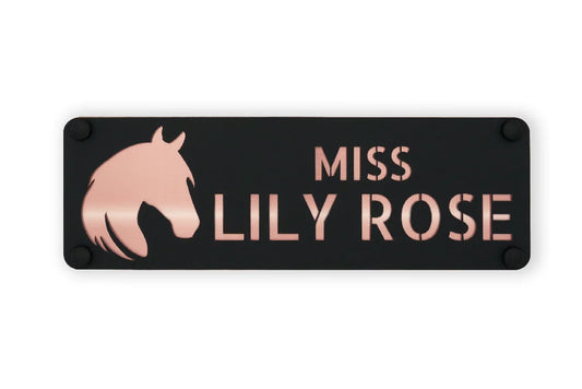 Personalisierte 3D Stall- und Boxenschilder